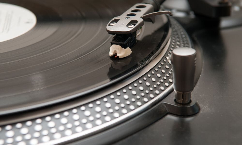 Do Vinyl Records Wear Out? – K&B Audio