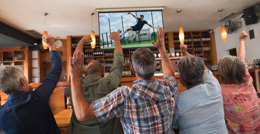 How To Connect A Projector To Ceiling Speakers