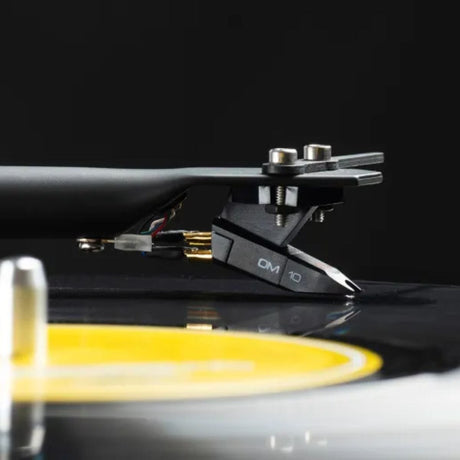 Pro-Ject T1 EVO BT Bluetooth Turntable - K&B Audio